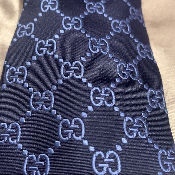 Gucci Tie Black and Blue - Picture 2 of 6